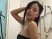 التايلاندية فتاة مثير الاستحمام في كاميرات الويب